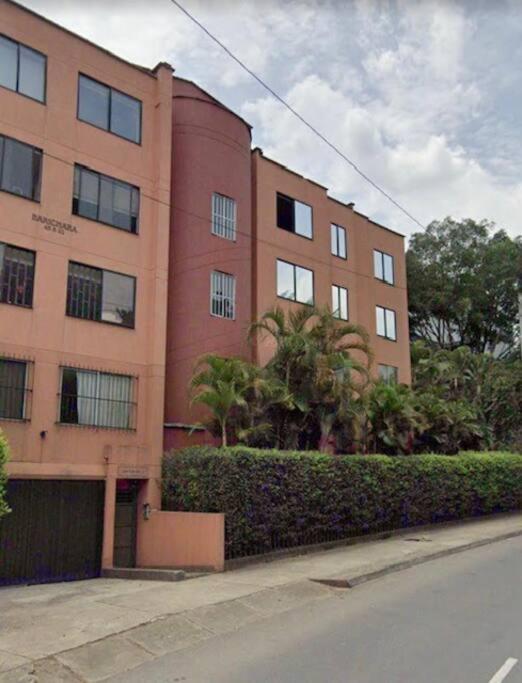 El Jardin De Manila Leilighet Medellín Eksteriør bilde