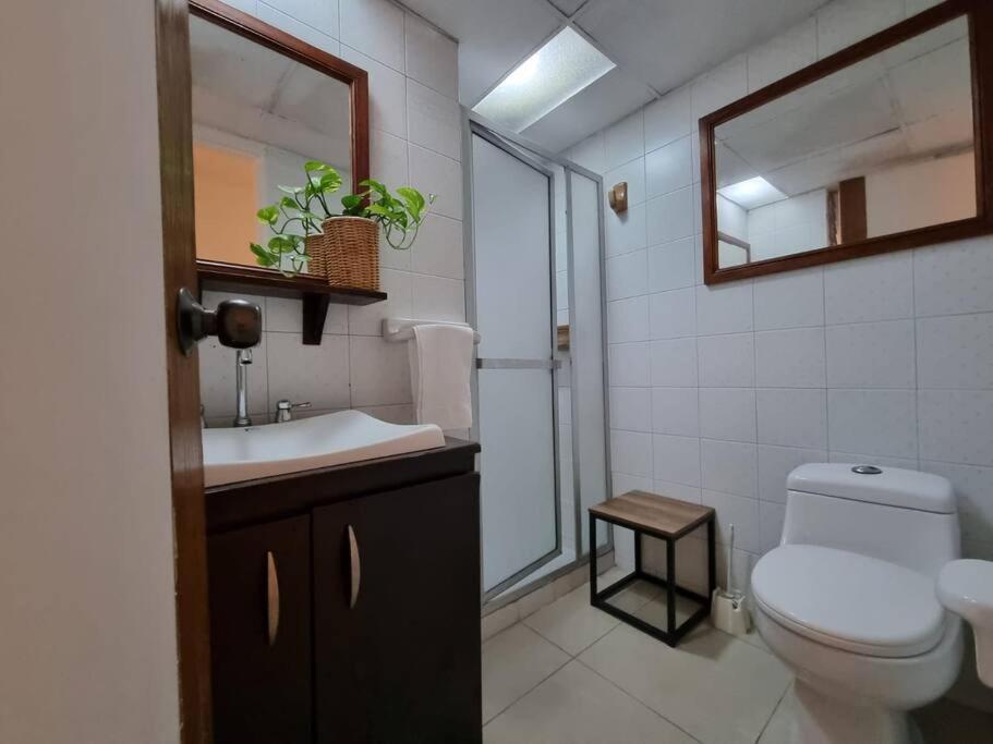 El Jardin De Manila Leilighet Medellín Eksteriør bilde