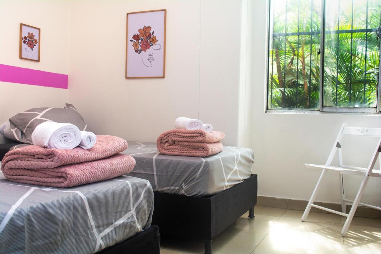 El Jardin De Manila Leilighet Medellín Eksteriør bilde